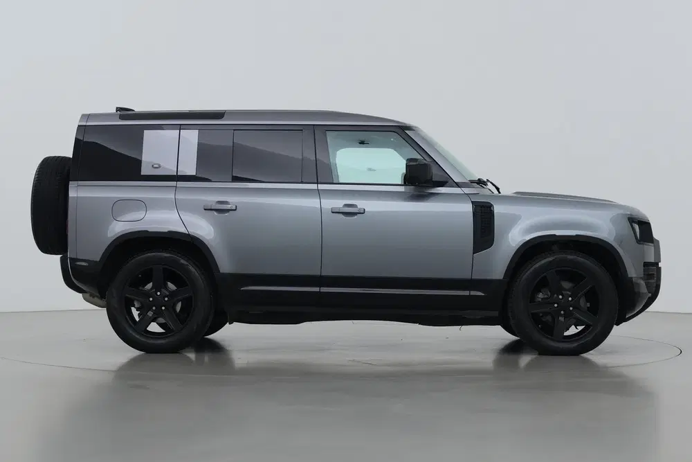 Land Rover Defender 110 D200 SE uit 2020, foto 10