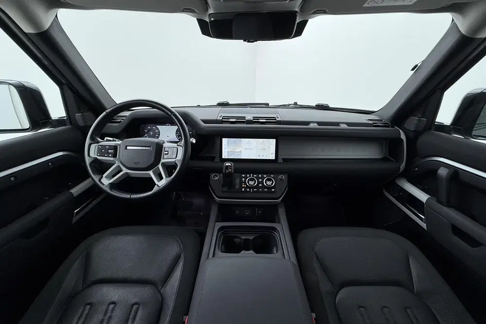 Land Rover Defender 110 D200 SE uit 2020, foto 4