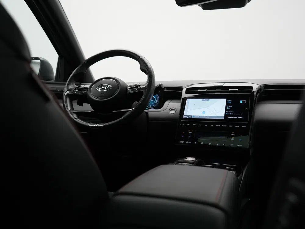 Hyundai TUCSON 1.6 T-GDI PHEV N Line Sky 4WD 265pk Dealer uit 2022, foto 11