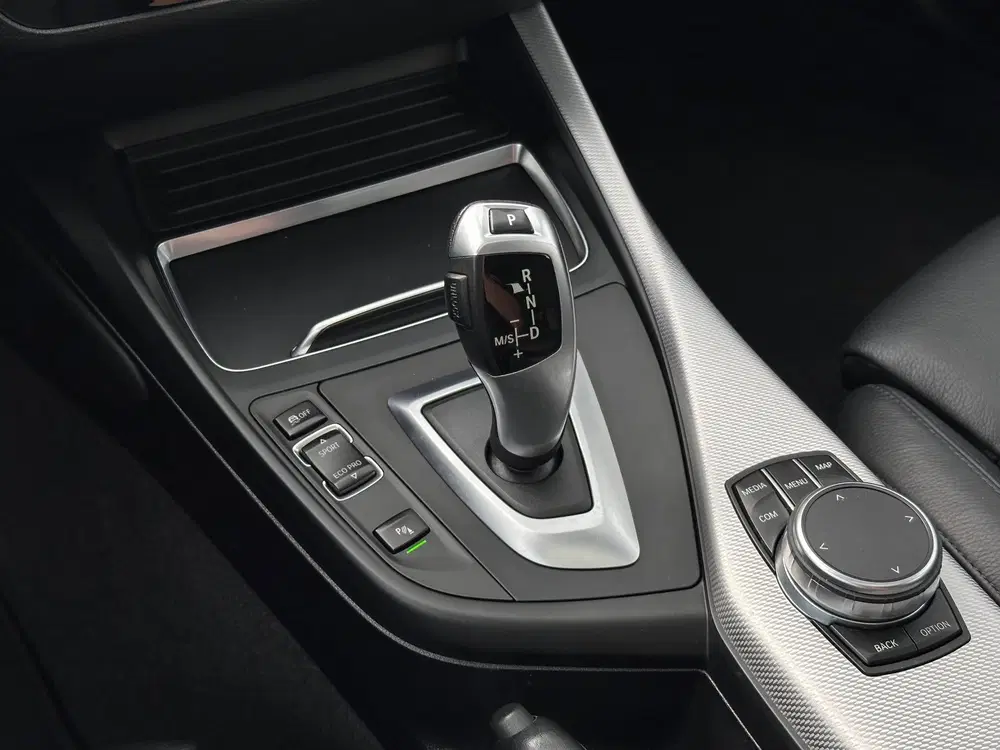 BMW 1-serie 118i M-Sport High Executive uit 2020, foto 10