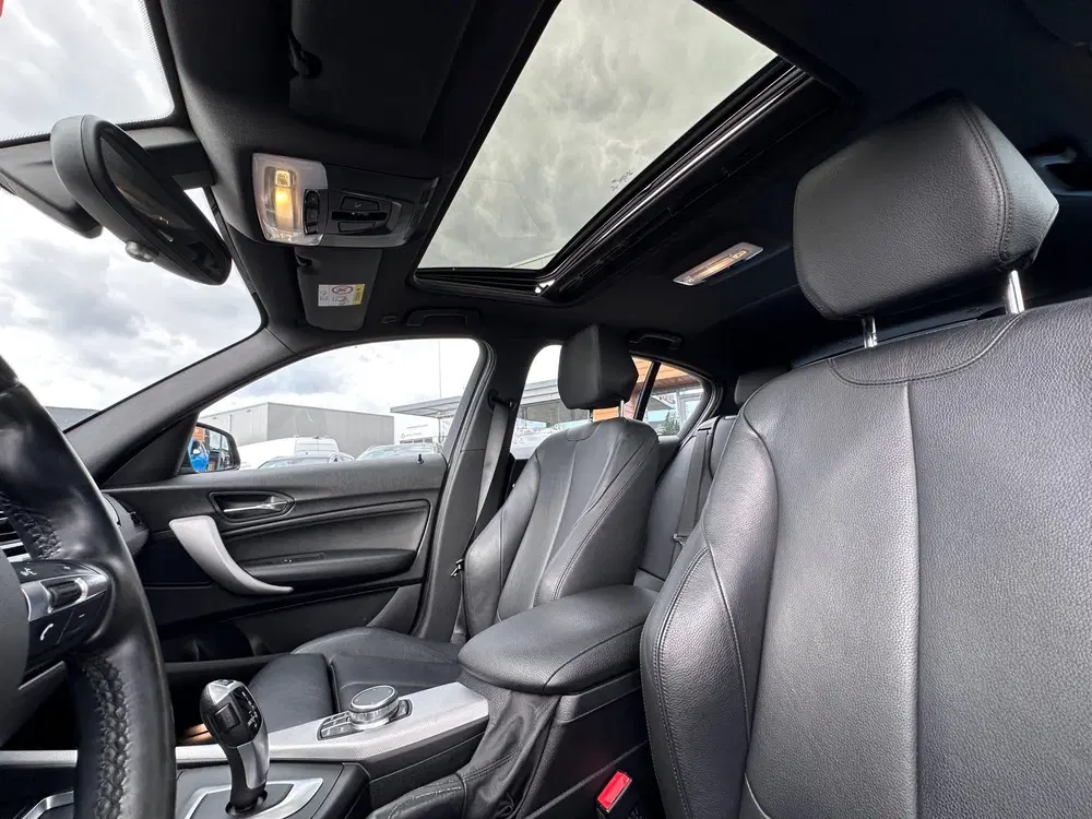 BMW 1-serie 118i M-Sport High Executive uit 2020, foto 9