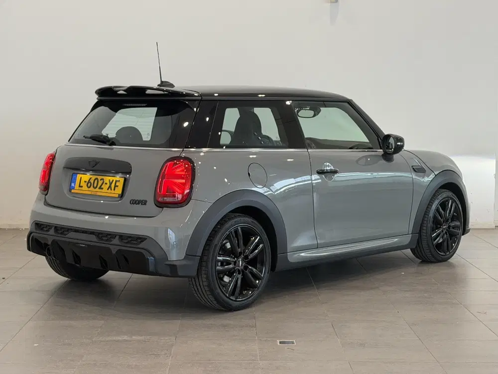 Mini John Cooper Works 1.5 Cooper John Cooper Works uit 2021, foto 2