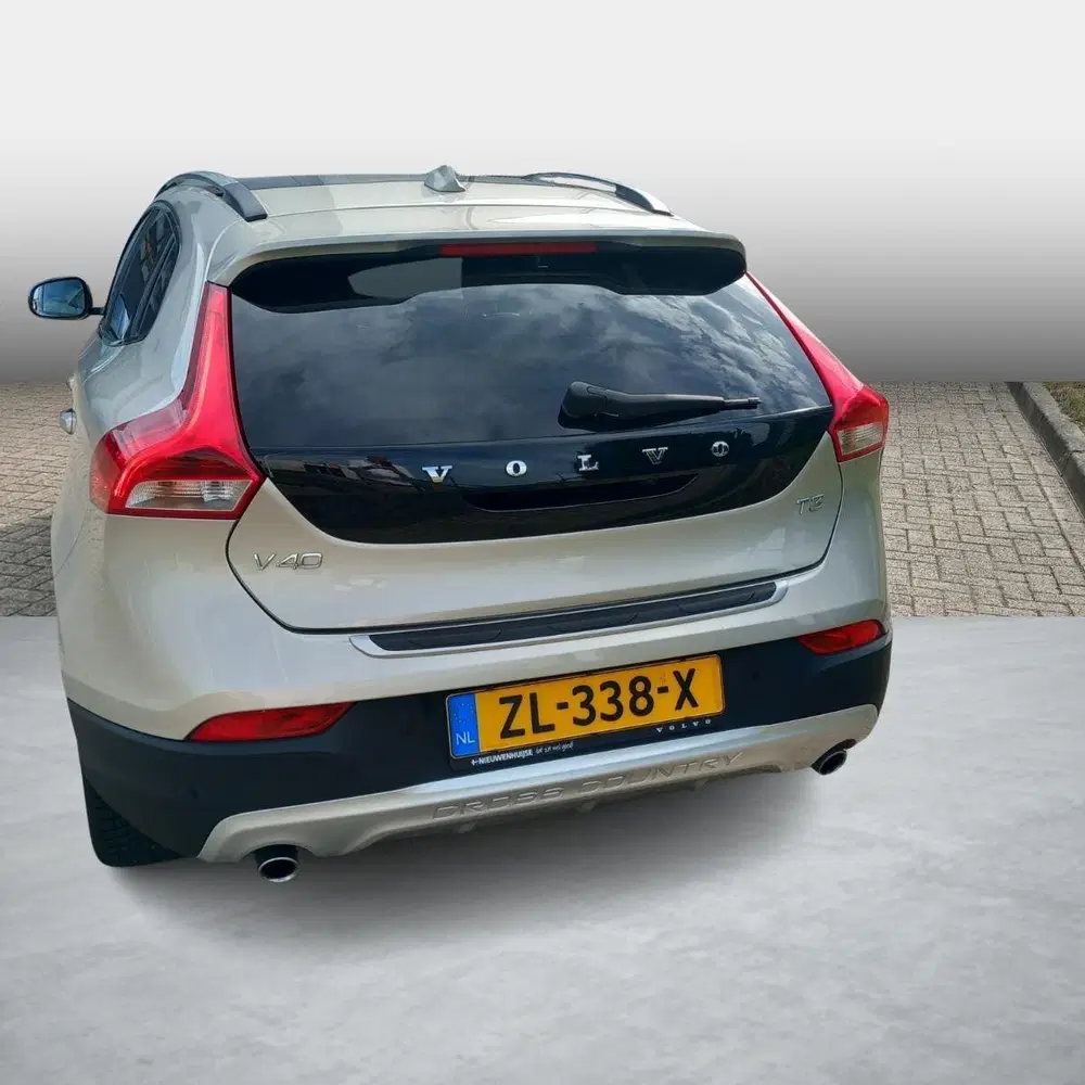 Volvo V40 Cross Country 1.5 T3 Polar+ Luxury uit 2019, foto 2