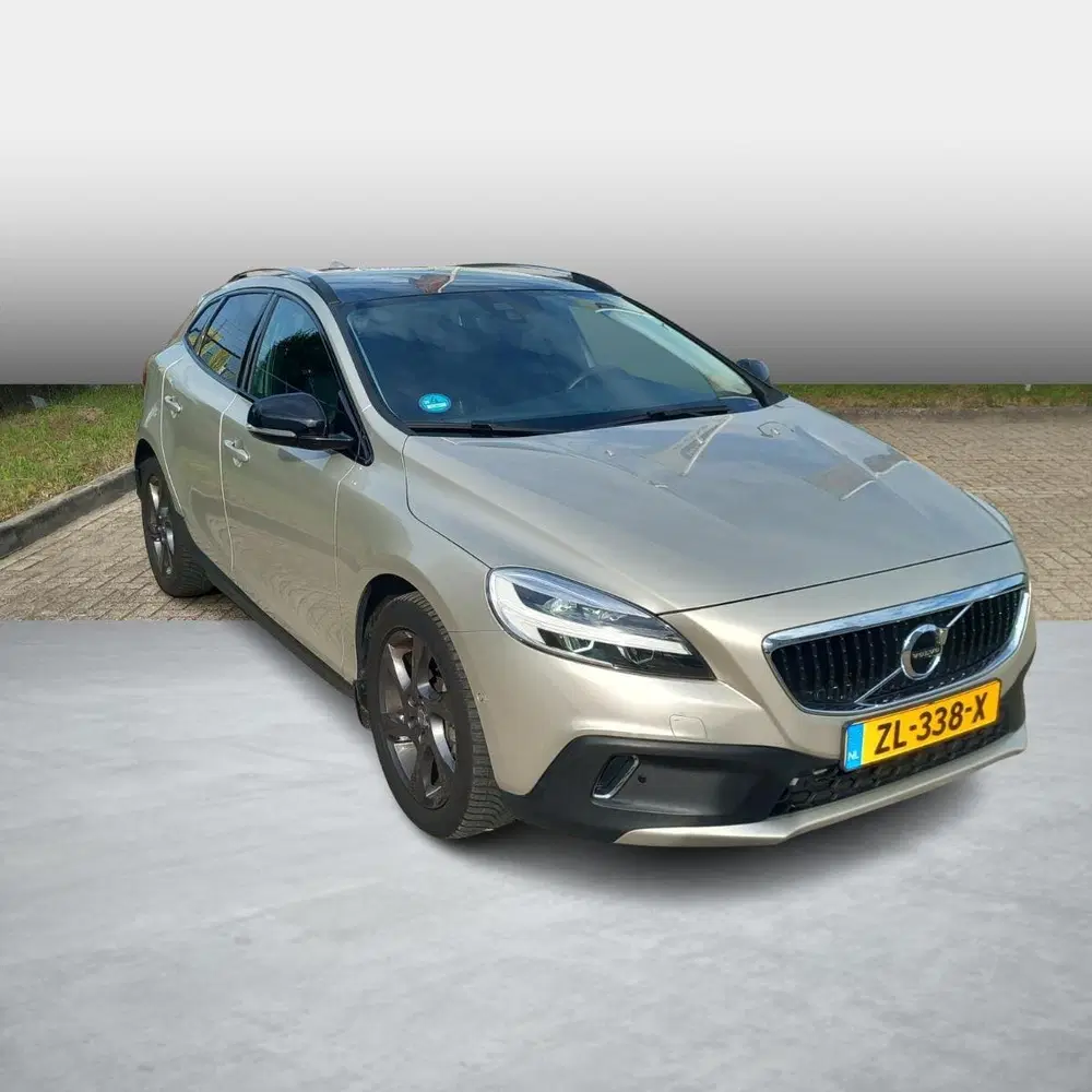 Volvo V40 Cross Country 1.5 T3 Polar+ Luxury uit 2019, foto 3