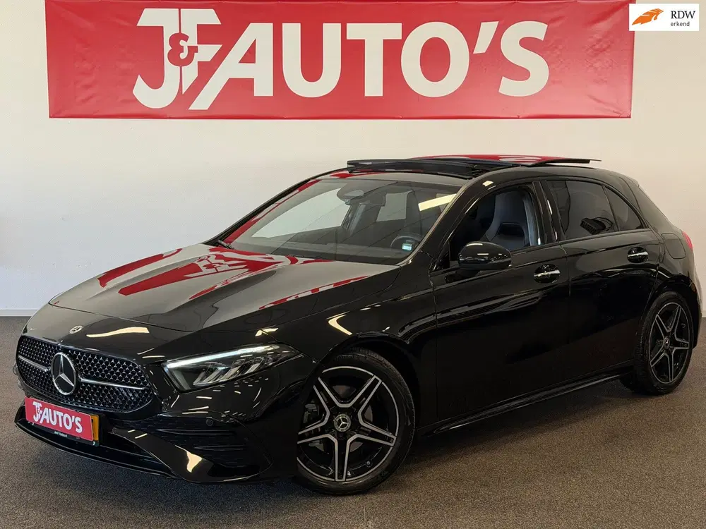 Mercedes-Benz A-Klasse 200 AMG LINE uit 2023