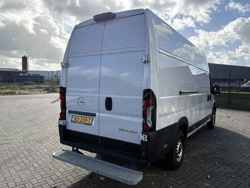 Opel Movano 4.25t L4H3 Zwaar 110 kWh ECC uit 2024, foto 3