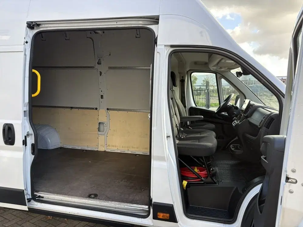 Opel Movano 4.25t L4H3 Zwaar 110 kWh ECC uit 2024, foto 5