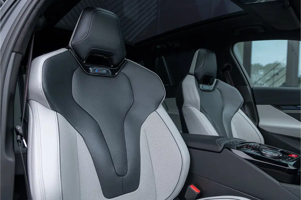 BMW M5 Touring V8 Hybride M Keramisch Frozen Pano uit 2025, foto 5