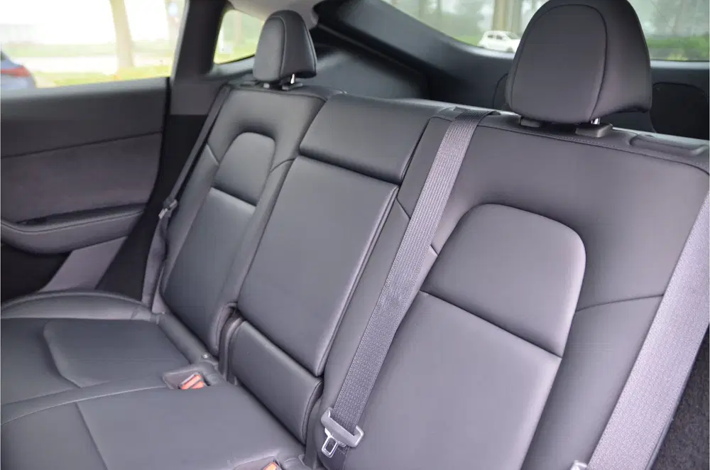 Tesla Model Y Long Range AWD 75 kWh AutoPilot3.0 Ryzen uit 2023, foto 15