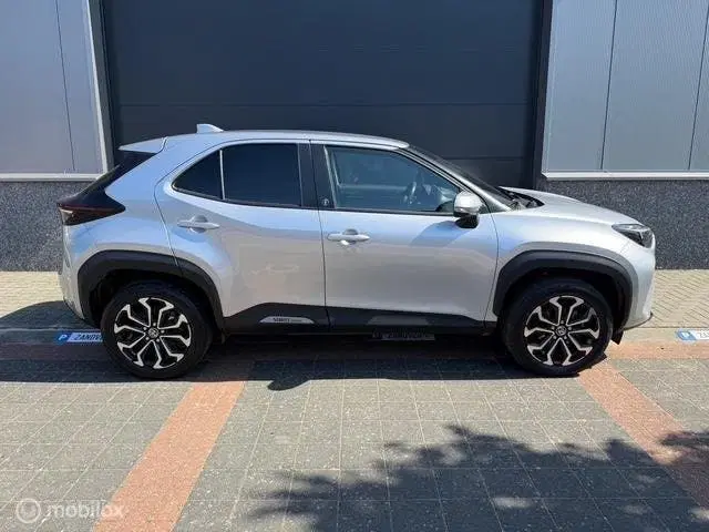 Toyota Yaris Cross Hybrid 2023 uit 2023, foto 2
