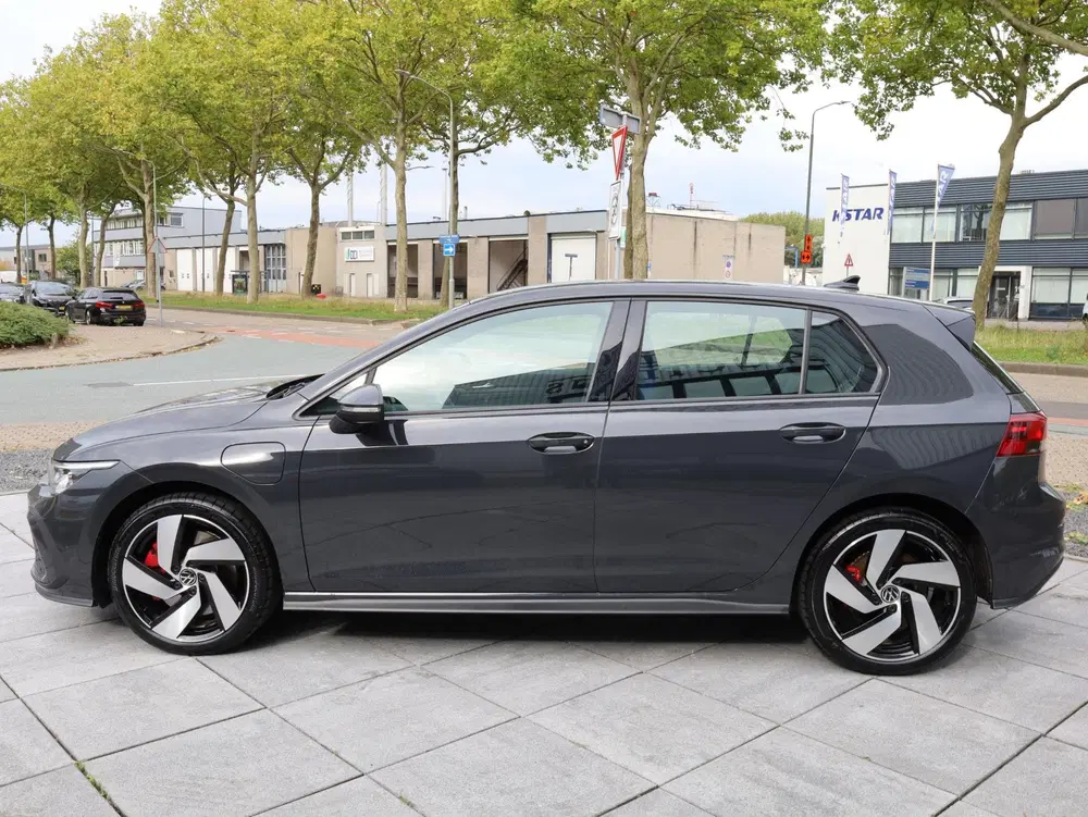 Volkswagen Golf GTE 1.4 eHybrid 245PK uit 2022, foto 2