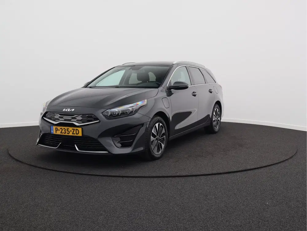Kia Ceed 1.6 GDI PHEV DynamicPlusLine uit 2022, foto 6