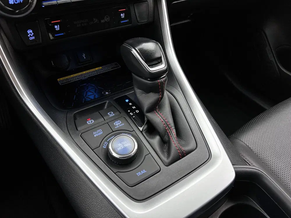 Toyota RAV 4 2.5 Plug-in Hybrid AWD Bi-Tone Plus uit 2021, foto 13