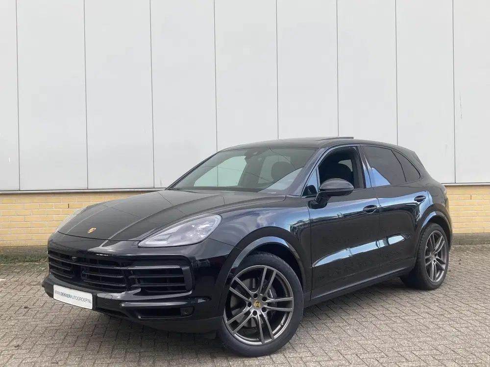 Porsche Cayenne 3.0 E-Hybrid 340KW met Panoramadak uit 2023, foto 2