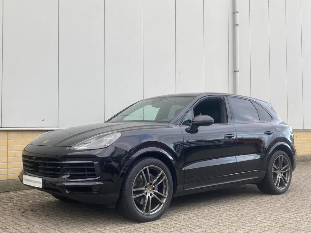 Porsche Cayenne 3.0 E-Hybrid 340KW met Panoramadak uit 2023, foto 3