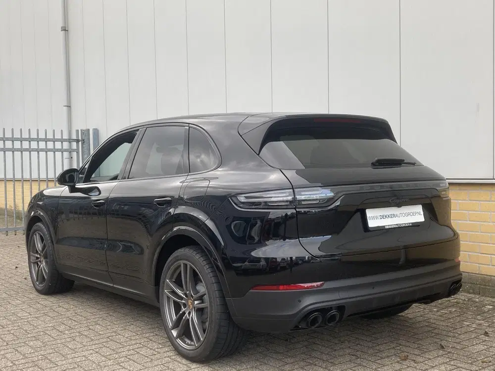 Porsche Cayenne 3.0 E-Hybrid 340KW met Panoramadak uit 2023, foto 9