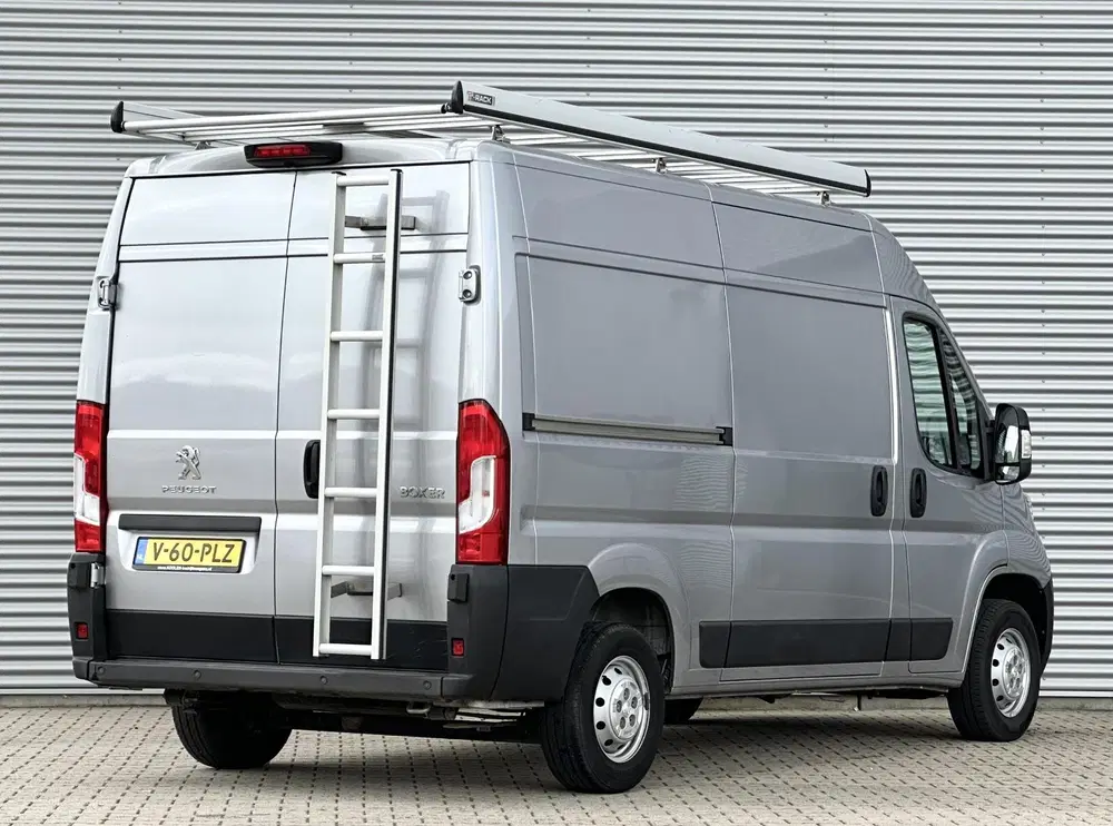Peugeot Boxer 333 2.2 Boxer uit 2023, foto 5