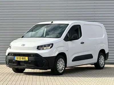 Toyota Proace City 1.5 D-4D Live L2 extra lang uit 2024
