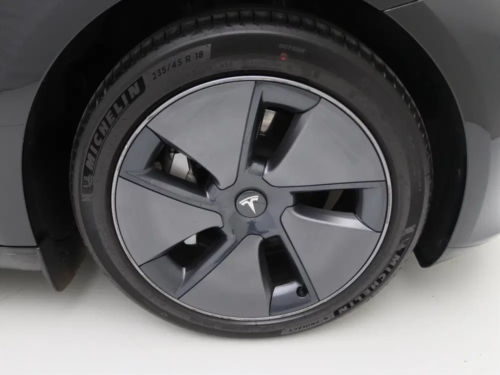 Tesla Model 3 Standard RWD Plus UPGRADE 94.6% SoH [ LFP uit 2023, foto 10