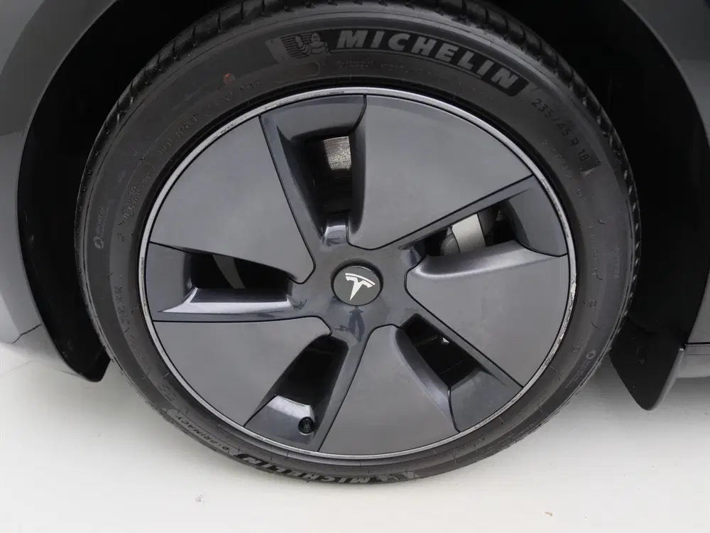 Tesla Model 3 Standard RWD Plus UPGRADE 94.6% SoH [ LFP uit 2023, foto 11