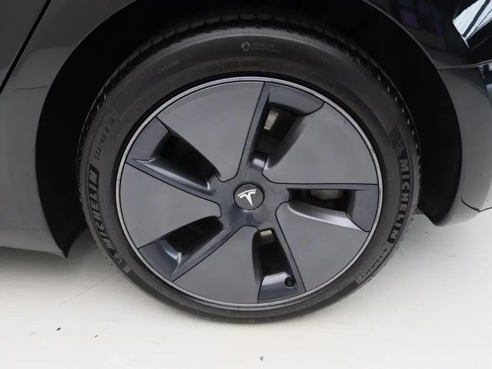 Tesla Model 3 Standard RWD Plus UPGRADE 94.6% SoH [ LFP uit 2023, foto 12