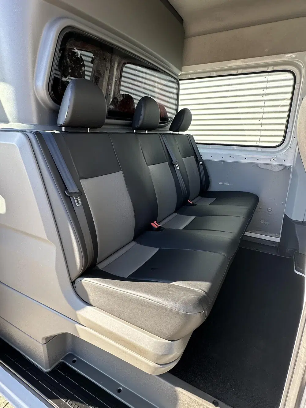 Volkswagen Crafter 35 2.0 TDI RWD L2H2 DC Dubbele cabine Hig uit 2020, foto 4