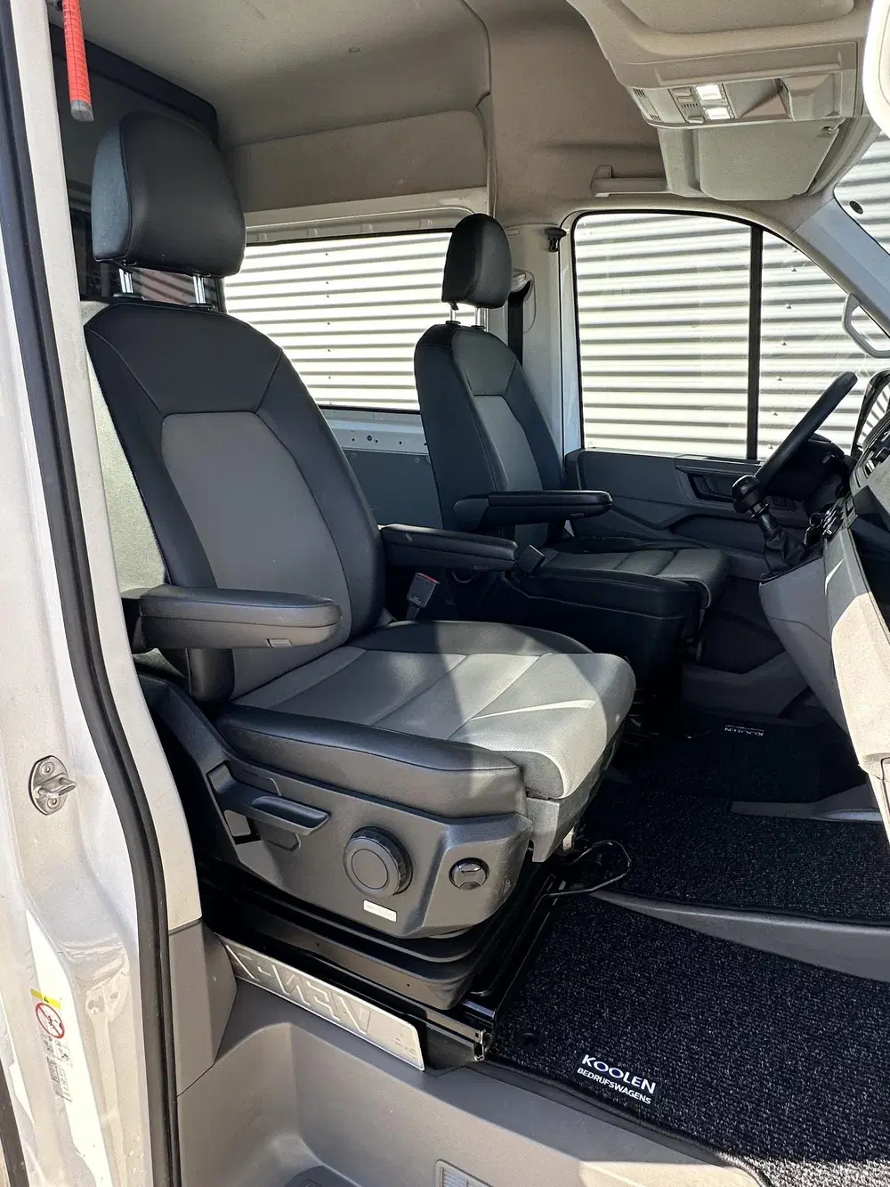 Volkswagen Crafter 35 2.0 TDI RWD L2H2 DC Dubbele cabine Hig uit 2020, foto 5
