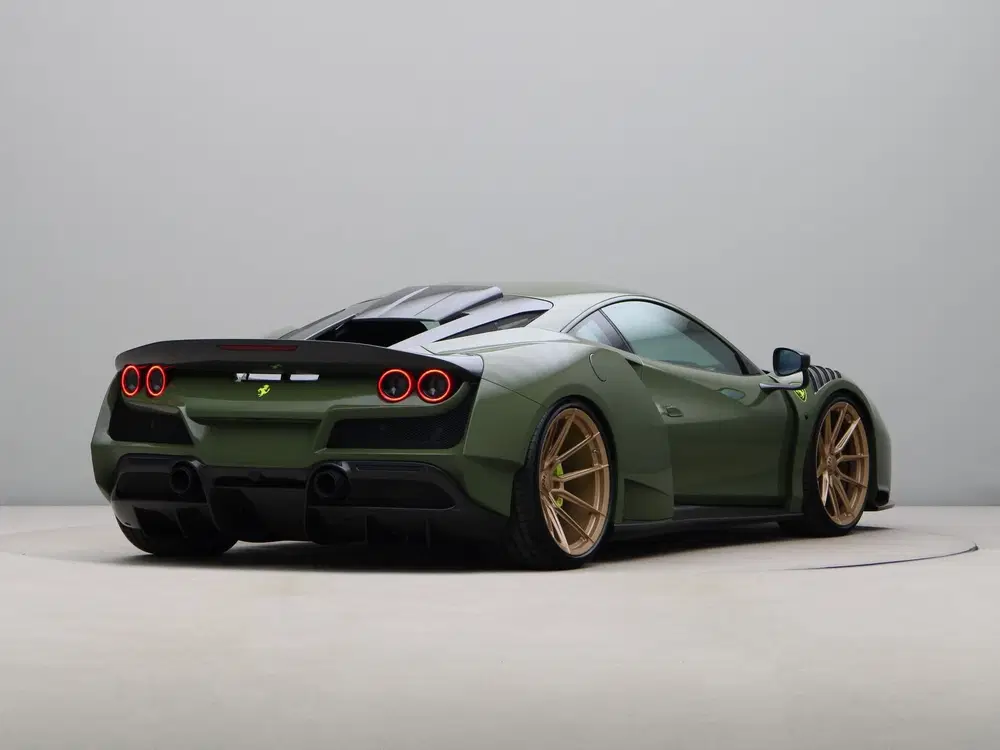 Ferrari F8 Tributo N-Largo Tailor Made 1 of 15 uit 2023, foto 10