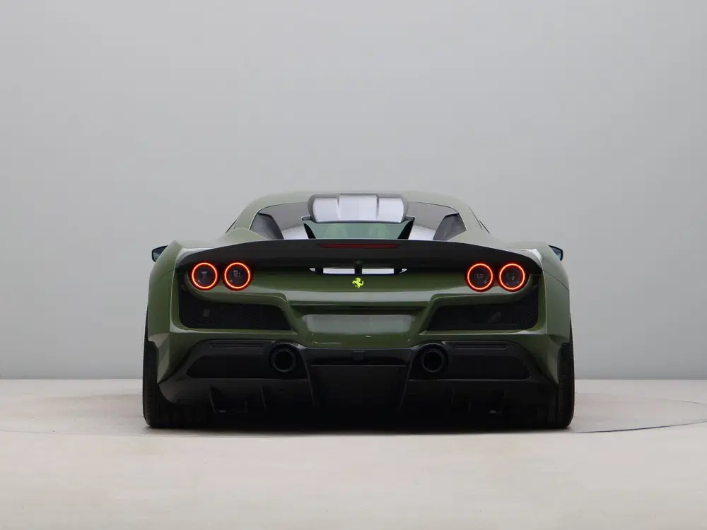 Ferrari F8 Tributo N-Largo Tailor Made 1 of 15 uit 2023, foto 11