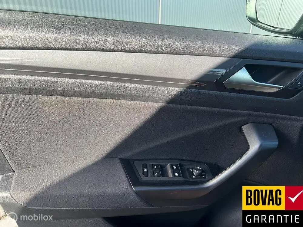 Volkswagen T-Roc 1.5 TSI Sport Business IQ drive Aut. Trekh uit 2022, foto 14