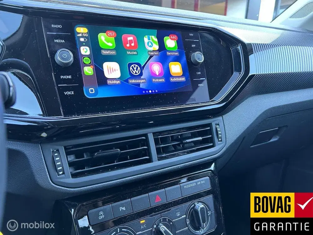 Volkswagen T-Cross 1.0 TSI Life uit 2023, foto 10