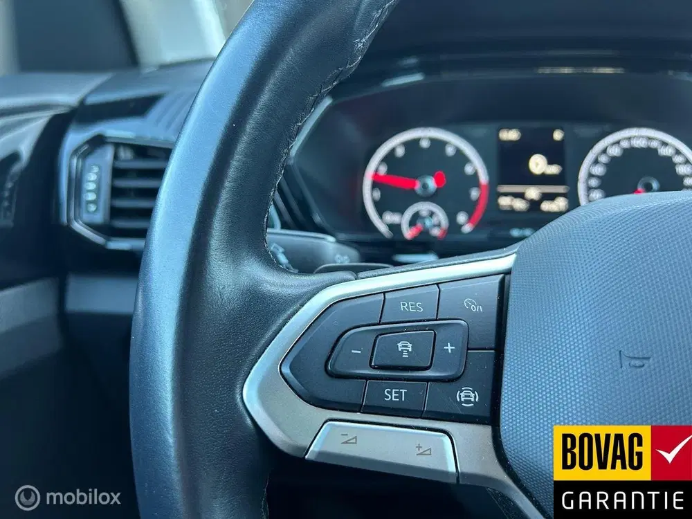 Volkswagen T-Cross 1.0 TSI Life uit 2023, foto 12