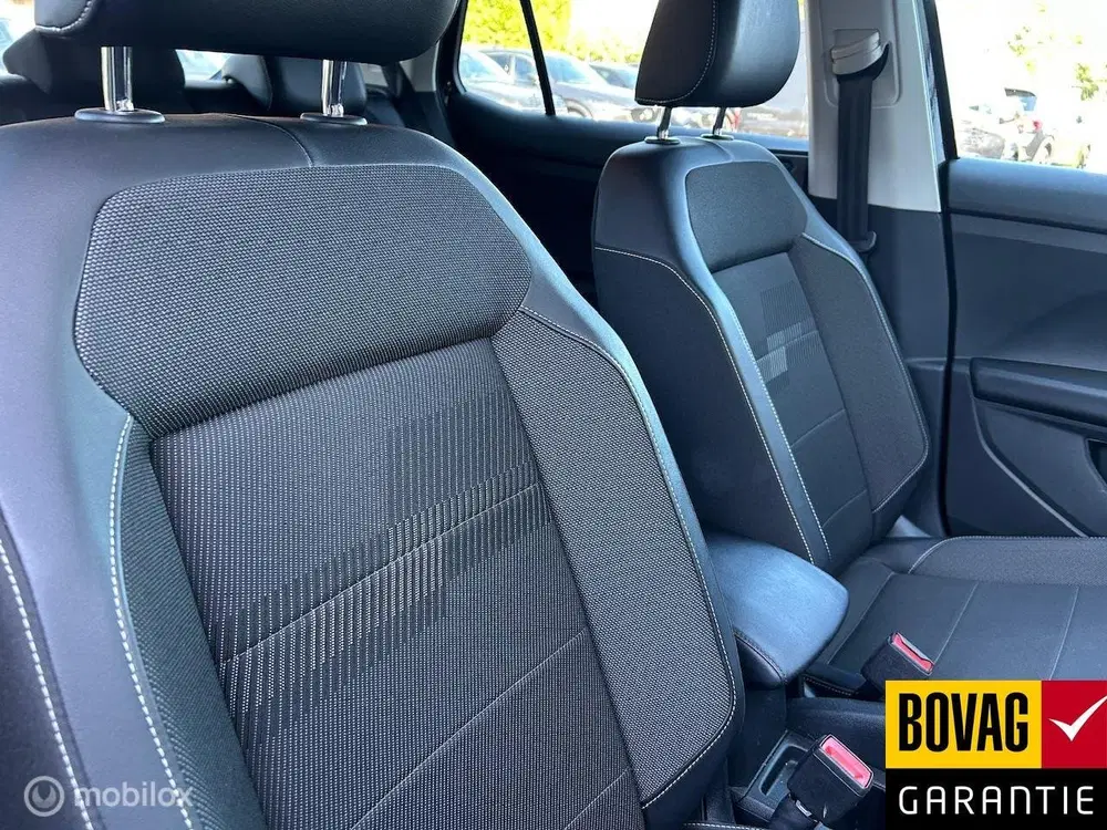 Volkswagen T-Cross 1.0 TSI Life uit 2023, foto 15