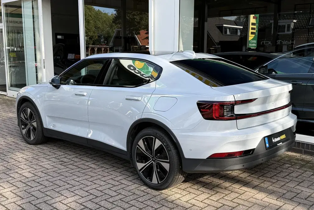 Polestar 2 Standard Range Single Motor 69 kWh uit 2023, foto 11