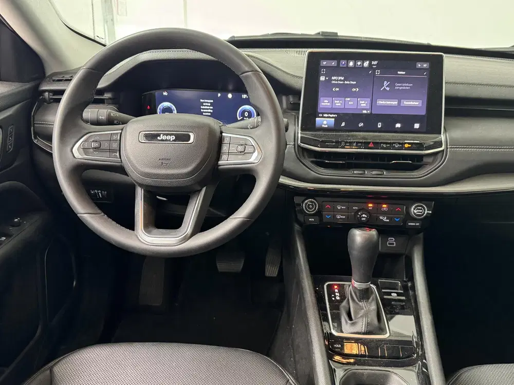 Jeep Compass 1.5T e-Hybrid Summit uit 2025, foto 10