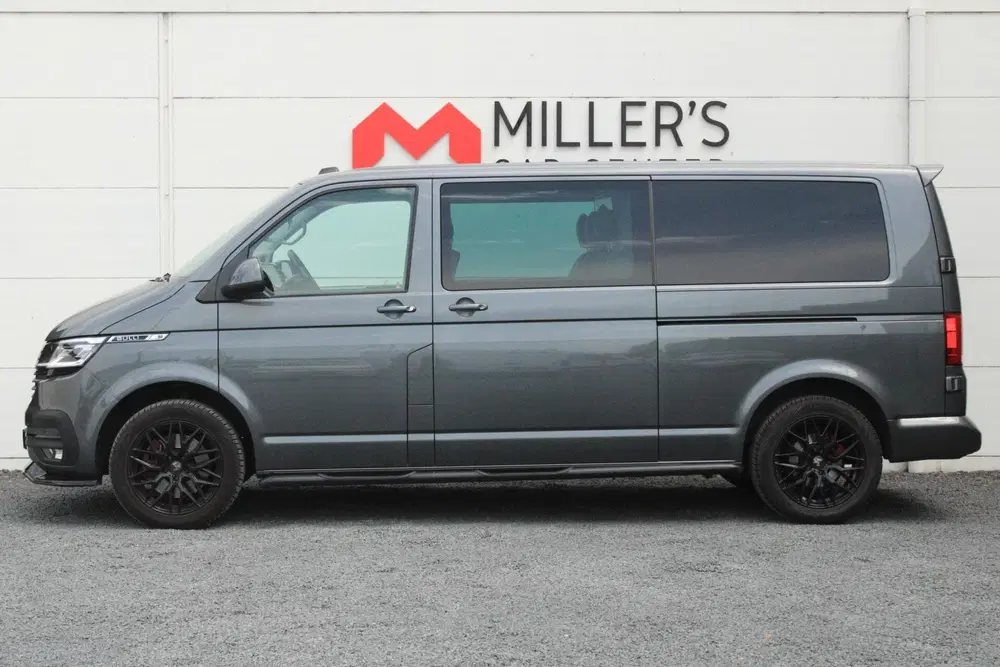 Volkswagen Transporter 2.0 TDI L2H1 30 DC Bulli 75-edition uit 2024, foto 2
