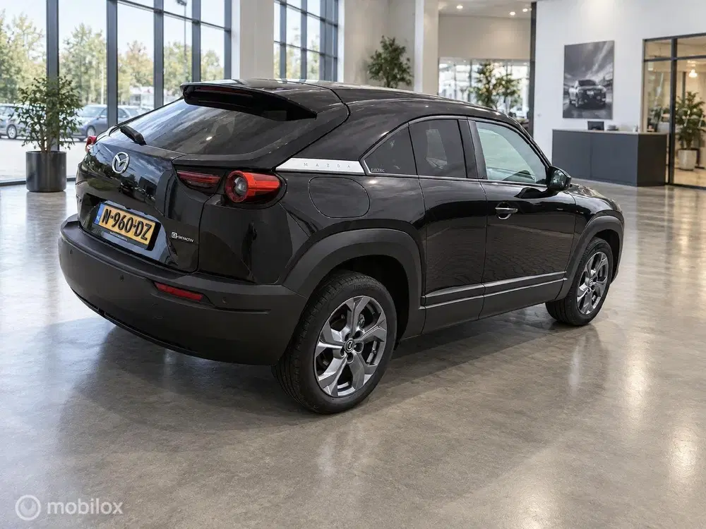 Mazda MX-30 e-SkyActiv 145 uit 2021, foto 9