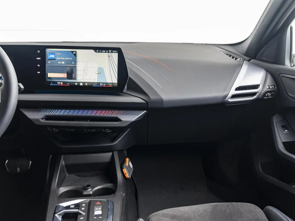 BMW 1-serie 120 uit 2026, foto 12