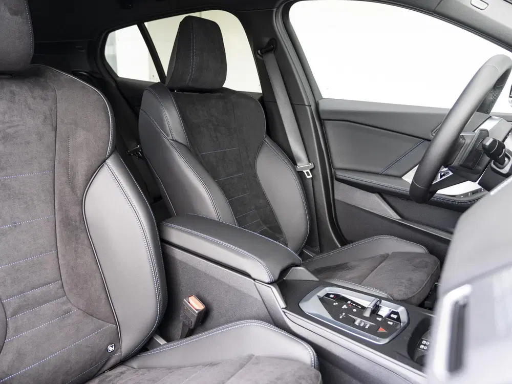BMW 1-serie 120 uit 2026, foto 4