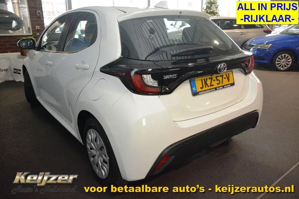 Toyota Yaris 1.0 VVT-i Active Achteruitrijcamera uit 2021, foto 5
