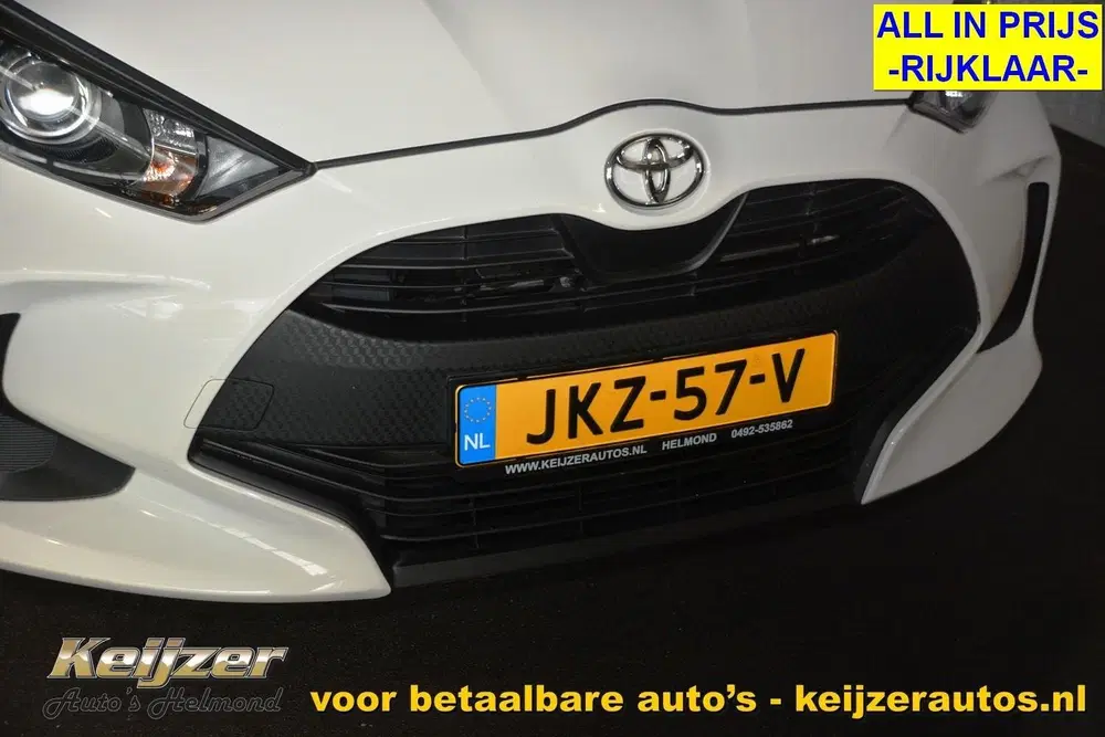 Toyota Yaris 1.0 VVT-i Active Achteruitrijcamera uit 2021, foto 8