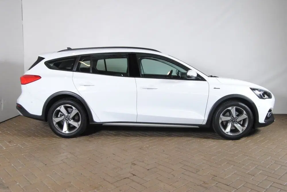 Ford Focus 1.0 EcoB. Active (bj 2020) uit 2020, foto 2
