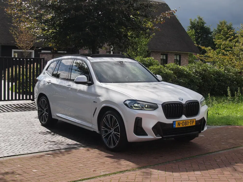 BMW X3 xDrive30e Business Edition Plus uit 2022, foto 4
