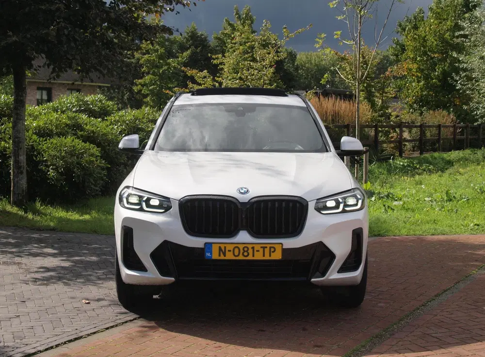BMW X3 xDrive30e Business Edition Plus uit 2022, foto 5