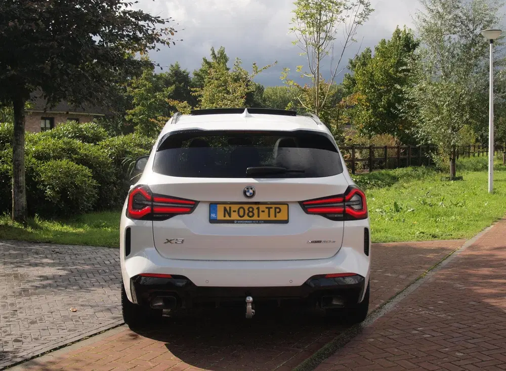 BMW X3 xDrive30e Business Edition Plus uit 2022, foto 9