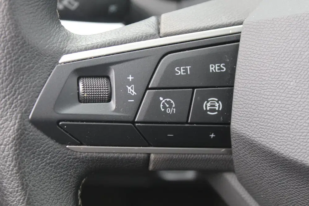 SEAT Arona 1.0 TSI FR Business Connect l Stoelverwarm uit 2023, foto 13