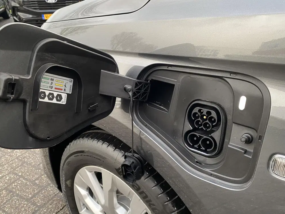 Ford Tourneo Connect Titanium 1.5 PHEV 7 persoons uit 2025, foto 10
