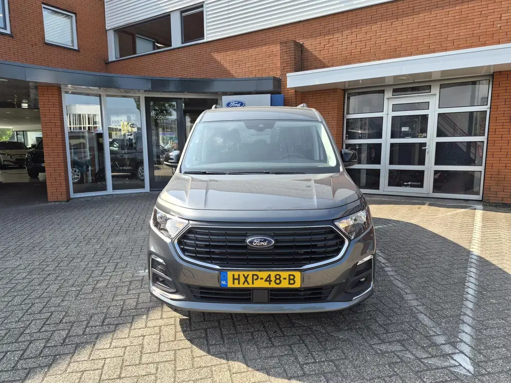 Ford Tourneo Connect Titanium 1.5 PHEV 7 persoons uit 2025, foto 2