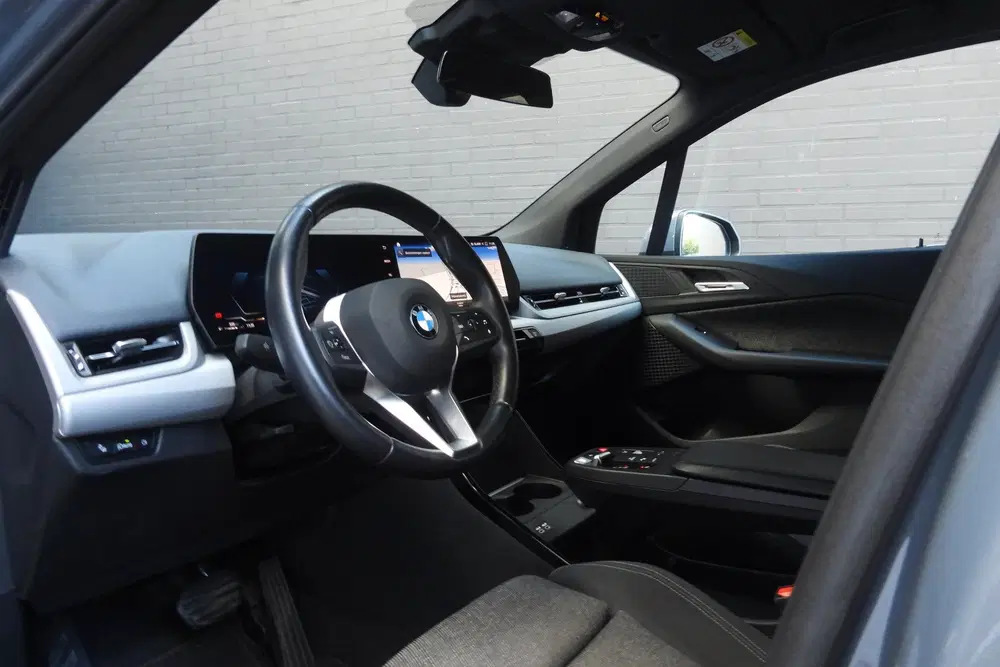 BMW 2-serie Active Tourer 220i Automaat uit 2022, foto 9