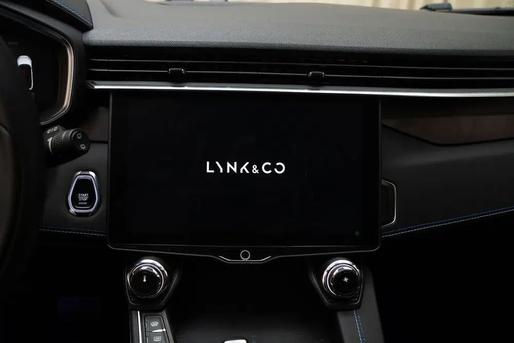 Lynk & Co 01 1.5 Hybride uit 2023, foto 13